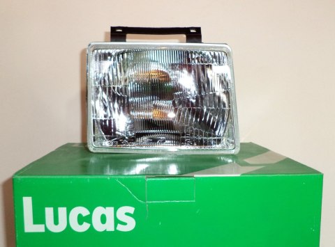 Lampa przednia RHT OPEL CORSA 82-90