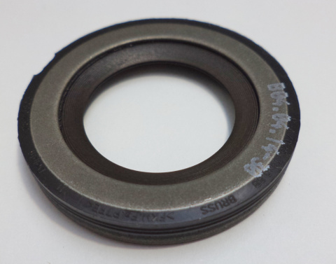 Drive shaft oil seal Drive shaft oil seal
