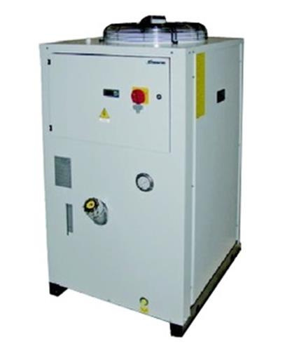 Chiller 9 kw 400/3/50 with pump, tank and bypass valve