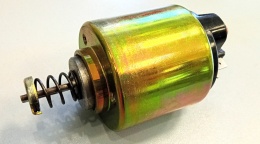Elektromagnes ze stycznikiem rozrusznika 12V